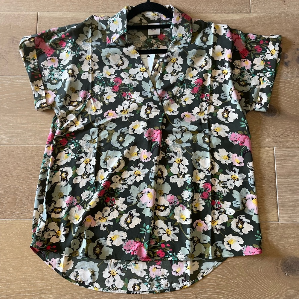 Cabi 6717 Replay Top Flower Toss NWT size S